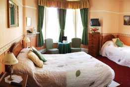enjoy your holiday at the Bron Rhiw Hotel in Criccieth